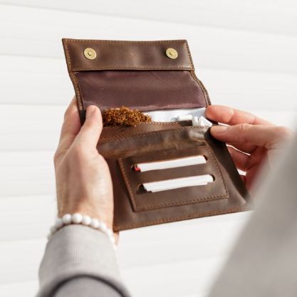 Leather-Tobacco-Pouch-Gallery-Img5-min